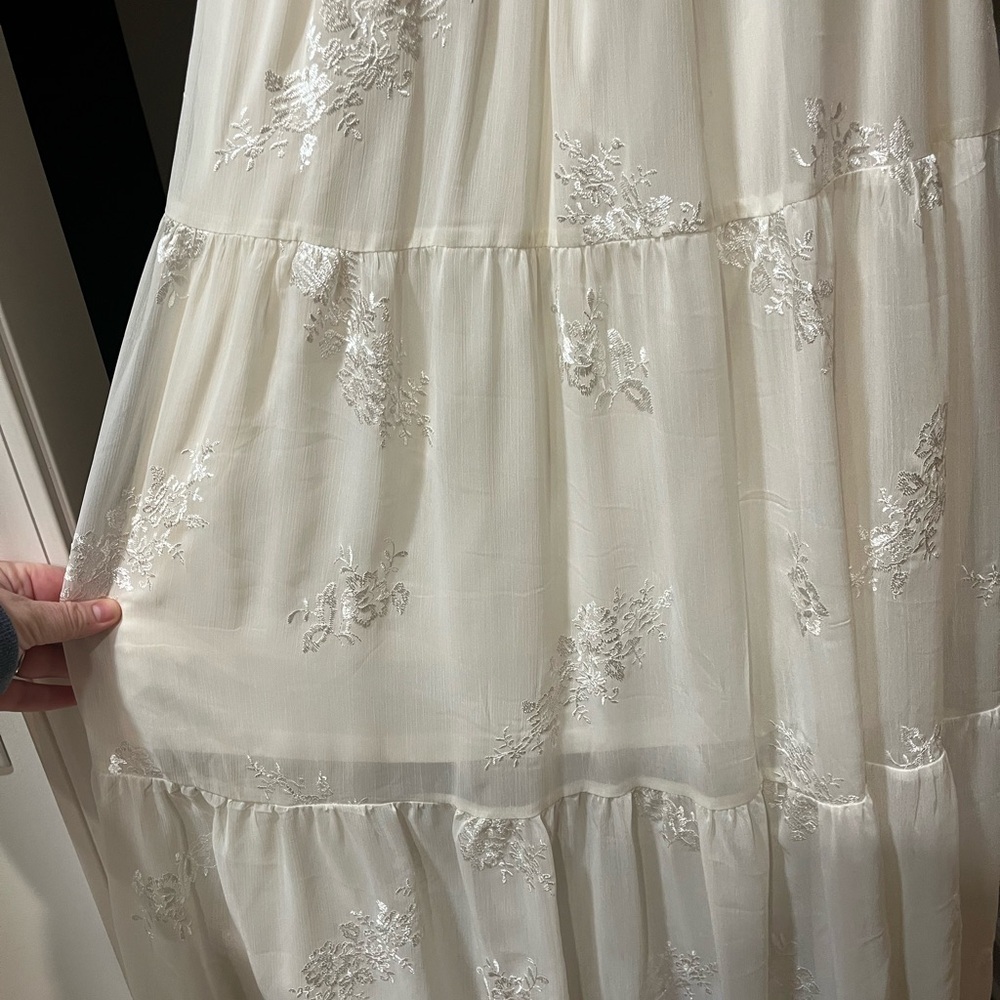 ARULA Cream Maxi Dress - Picture 5 of 9